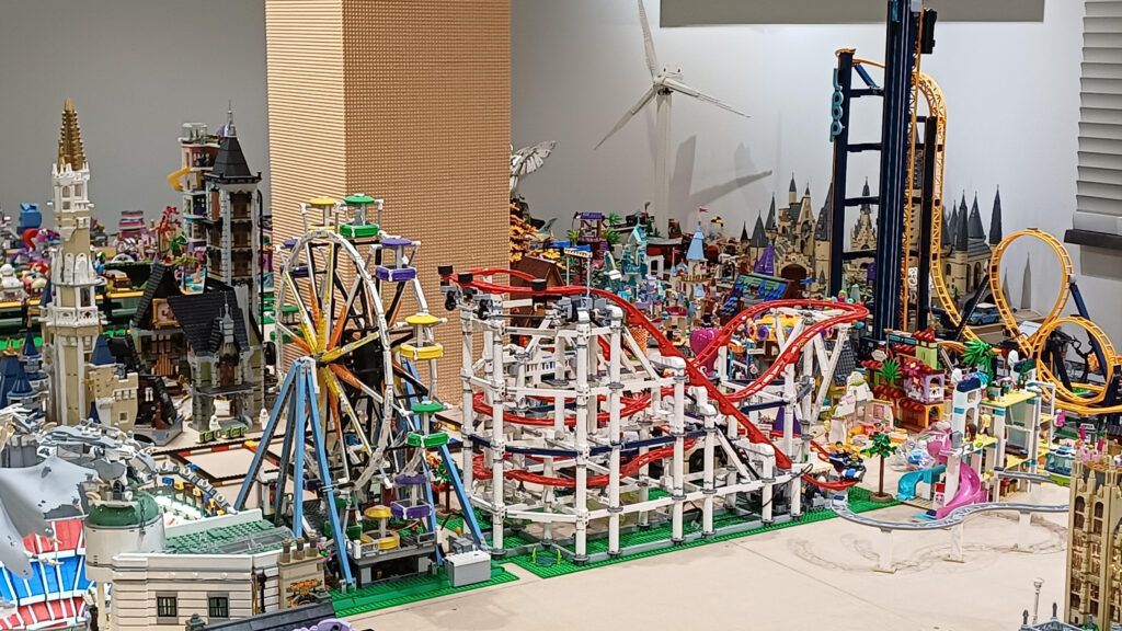 lego, dutch lego room, dutchlegoroom, lego room, lego kamer, lego city, lego city room, home made, lego trein, lego treinen, lego train, lego trains, lego home made, harry potter lego, Lego tour, Lego Disney, Lego F1, Lego Formule1, Lego lights. lego friends