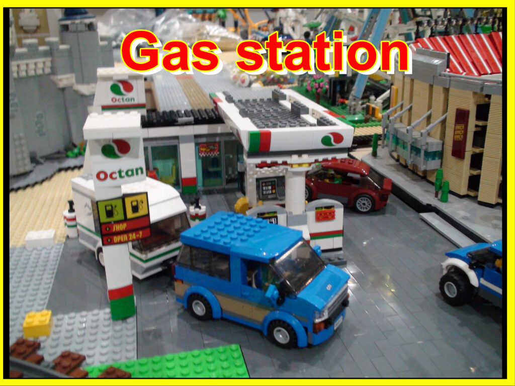 lego, dutch lego room, dutchlegoroom, lego room, lego kamer, lego city, lego city room, home made, lego trein, lego treinen, lego train, lego trains, lego home made, harry potter lego, Lego tour, Lego Disney, Lego F1, Lego Formule1, Lego lights. lego friends